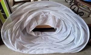 lot 400 image: DRESS HOOP SKIRT AS SHOWN.