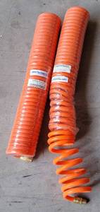 lot 424 image: LOT OF 2 JUPITER PNEUMATICS 14 x 25 FT POLYURETHANE RECOIL AIR HOSES AS SHOWN. (YOUR BID X 2)