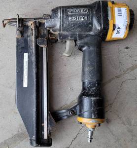 lot 450 image: STANLEY BOSTITCH NAIL GUN MODEL SB-1664 FN AS SHOWN.