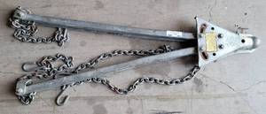 lot 464 image: REESE 5000 LB TOW CHAMP AS SHOWN.