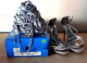 lot 21 image: De Blossom Loreal 4 Silver Satin Stylish Shoes and Floral Purse - Womens Size 6 12