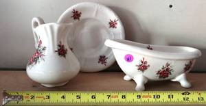 lot 41 image: Vintage Athena California Porcelain Miniature Claw Foot Tub Soap Dish Flora plus Pitcher and Saucer - great condition