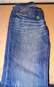 lot 54 image: Almost Famous Womens Size 7 Style Jeans