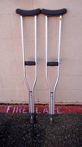 lot 79 image: PREMIER PRO LIGHTWEIGHT ALUMINUM ADJUSTABLE CRUTCHES