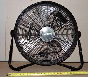lot 83 image: LARGE LASKO HIGH VELOCITY FAN