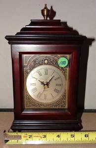 lot 100 image: VINTAGE BOMBAY COMPANY MANTLE CLOCK