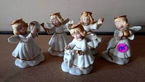 lot 135 image: VINTAGE Bronson Collectibles Porcelain Angels 1996 Golden Halos Golden Blessing