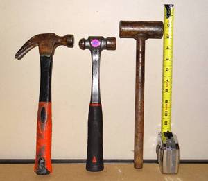 lot 162 image: LOT OF METAL HAMMERS
