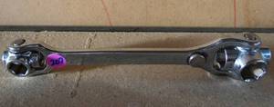 lot 207 image: THORSEN DOG BONE MULTIPLE SOCKET SWIVEL HEAD WRENCH SAE 38 TO 1316 - EBAY $27.99