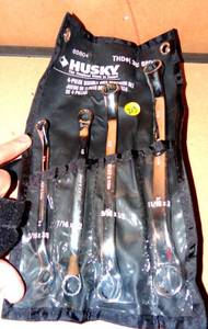 lot 213 image: HUSKY 4 PC DOUBLE BOX WRENCH SET - LIKE NEW