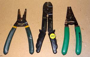 lot 227 image: LOT OF 3 - ELECTRICAL WIRE STRIPPING PLIERS
