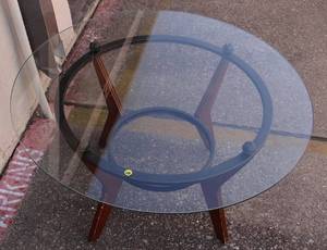 lot 286 image: VERY NICE GLASS TOP COFFEE TABLE WITH WOOD AMD METAL BASE