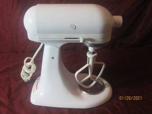 lot 11 image: WHITE KITCHEN AID ULTRA POWER&nbsp