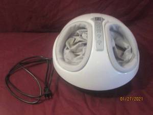 lot 19 image: FOOT MASSAGER&nbsp HW52680