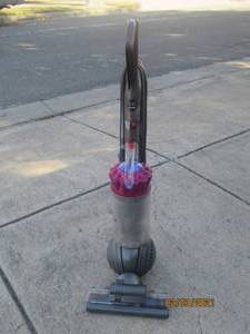 lot 140 image: DYSON BALL COMPLETE VACUUM