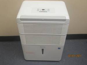 lot 53 image: KEYSTONE DEHUMIDIFIER&nbsp &nbspMODEL&nbsp KSTAD50B