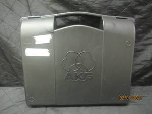 lot 58 image: AKG SR40 FLEXX&nbsp MULTI FREQUENCY PRO DIVERSITY&nbsp WITH CASE&nbsp
