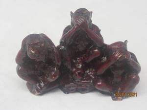 lot 77 image: THREE WISE MONKEYS&nbsp SEE NO ,HEAR NO , SPEAK NO EVIL&nbsp FIGURINE&nbsp