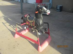 lot 88 image: VINTAGE HEDSTROM BOUNCE WONDER HORSE BLACK STALLION SPRING BOUNCY ROCKING HORSE