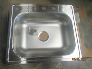 lot 94 image: KINGS FORD SINK&nbsp UNUSED IN OPEN BOX&nbsp