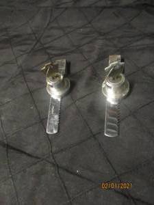 lot 104 image: PAIR OF DISPLAY CASE SLIDING GLASS KEYED LOCKS&nbsp