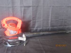 lot 114 image: BLACK &amp DECKER BV4000 TYPE 2&nbsp LEAF BLOWER
