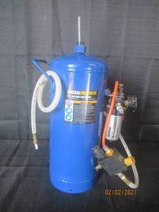 lot 116 image: CENTRAL PNEUMATIC 15LB PORTABLE SODA BLASTER 90 PSI AIR PRESSURE&nbsp
