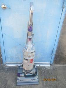 lot 205 image: DYSON VACUUM