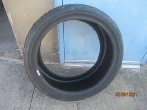 lot 206 image: PIRELLI 28535&nbsp ZR22 TIRE&nbsp