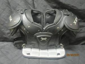 lot 218 image: XENITH YOUTH SHOULDER PADS (FOOTBALL)