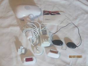 lot 231 image: CNV D-1118 HAIR REMOVER WITH ACCESSORIES