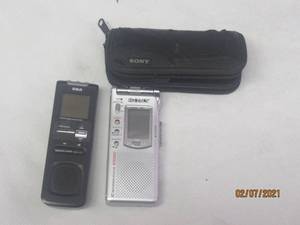 lot 245 image: TOTAL OF 2 DIGITAL VOICE RECORDERS