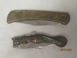 lot 267 image: 2 VINTAGE KNIVES&nbsp