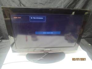 lot 297 image: SAMSUNG 32 TV&nbsp
