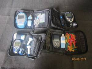 lot 346 image: TOTAL OF 4 GLUCOSE MONITORING SYSTEMS