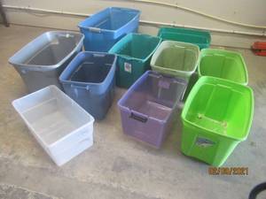 lot 328 image: TOTAL OF 10 TOTES WITH- NO LIDS&nbsp