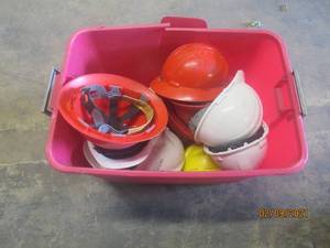 lot 329 image: TOTAL OF 11 HARD HATS SAFETY HELMETS (TOTE INCLUDED)