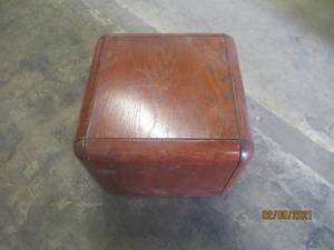 lot 330 image: VINTAGE&nbsp MODERN WOOD CUBE END TABLE&nbsp