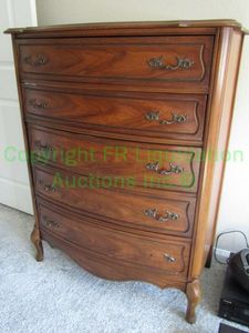 lot 125 image: Vintage Broyhill chest of drawers, top drawer needs dovetail joint glued