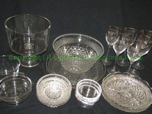 lot 187 image: Assorted glassware as shown