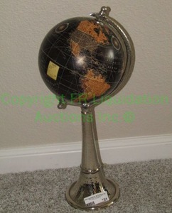 lot 151 image: Home goods desk top globe