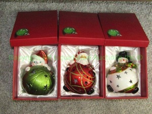 lot 161 image: Home collections luminary flameless candles Christmas theme