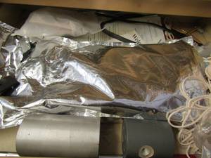 lot 427 image: BOX OF SQUARE SPACERS  & TWINE