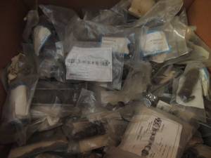lot 89 image: Glen Air components  over 100   clamp assembly