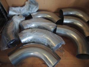 lot 122 image: 4 metal elbows x 9