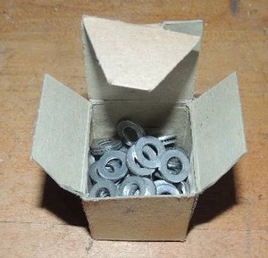 lot 141 image: 20 mini boxes of washers fits all in 1 big box 1-HD