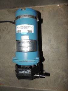 lot 205 image: Easy load master flex model #7518-50 Cole Palmer instruments