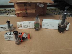 lot 220 image: Electron tube35W4, 6ENA, 36W3, and GE electron tube35W4-A