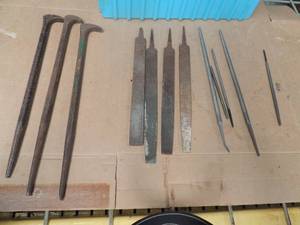 lot 240 image: Blue tub 14.5 prybars  AND  6-12 files