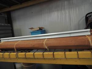 lot 245 image: Box of 46 metal shelving brackets